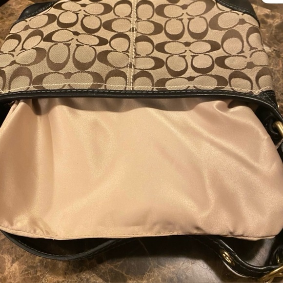 🤎Coach~Bleeker Signature Leather Shoulder Bag Gold Hardware Carriage Logo, EUC - Picture 5 of 11